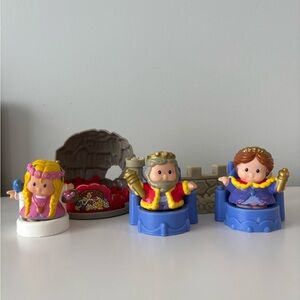 Little People- King+Queen+Maiden